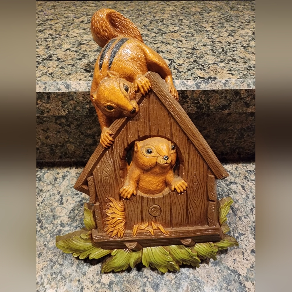Vintage Homeco Chipmunk Birdhouse Wall Decor